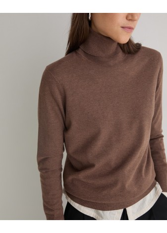 Jersey Yerse Cuello Cisne Marrón